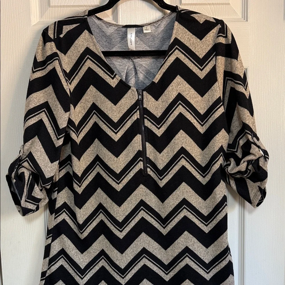 Tacera Black and Tan Chevron Tunic - Picture 4 of 13